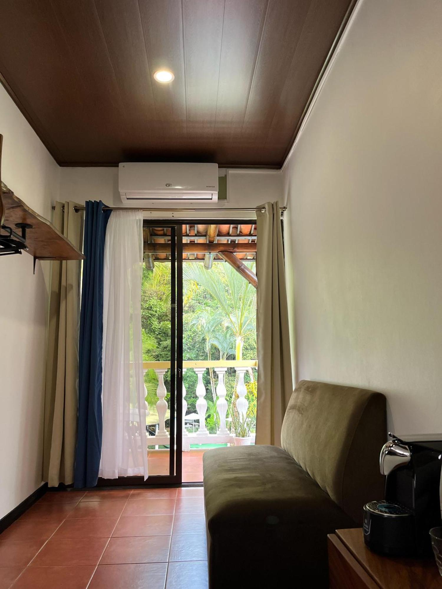 Hotel Y Restaurante El Paramo San Rafael  Ngoại thất bức ảnh