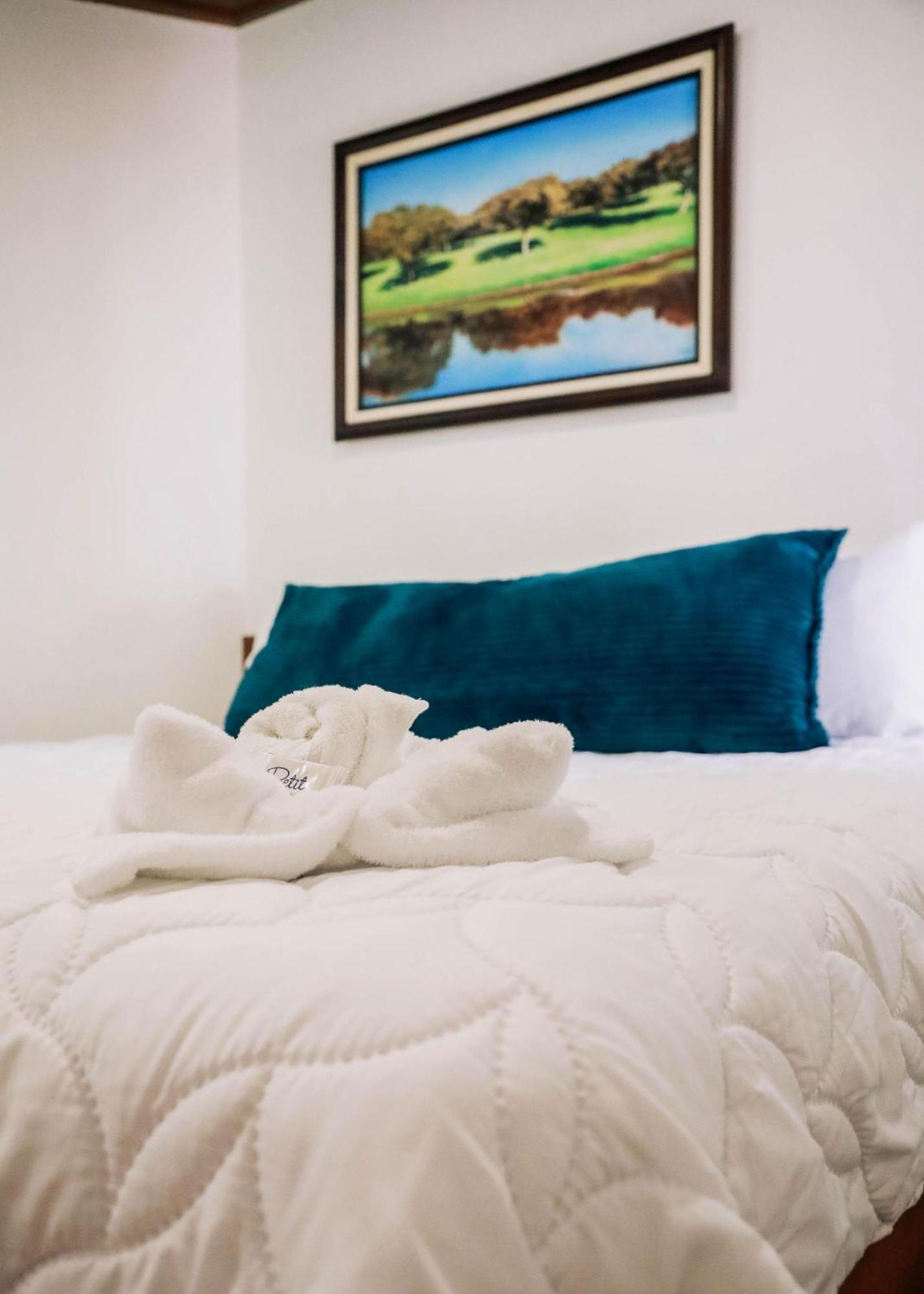 Hotel Y Restaurante El Paramo San Rafael  Ngoại thất bức ảnh