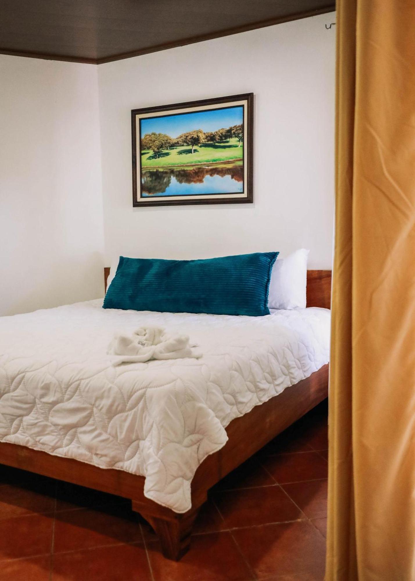 Hotel Y Restaurante El Paramo San Rafael  Ngoại thất bức ảnh